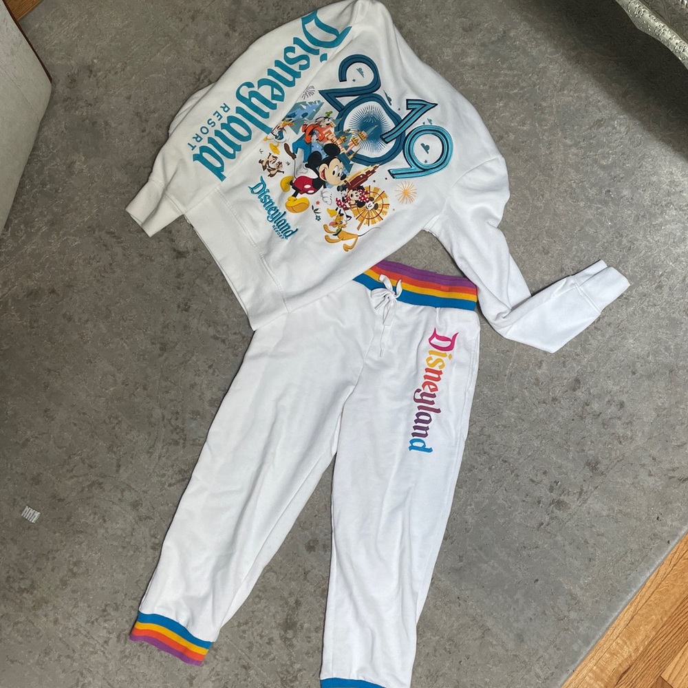Disneyland 2-piece sweatsuit